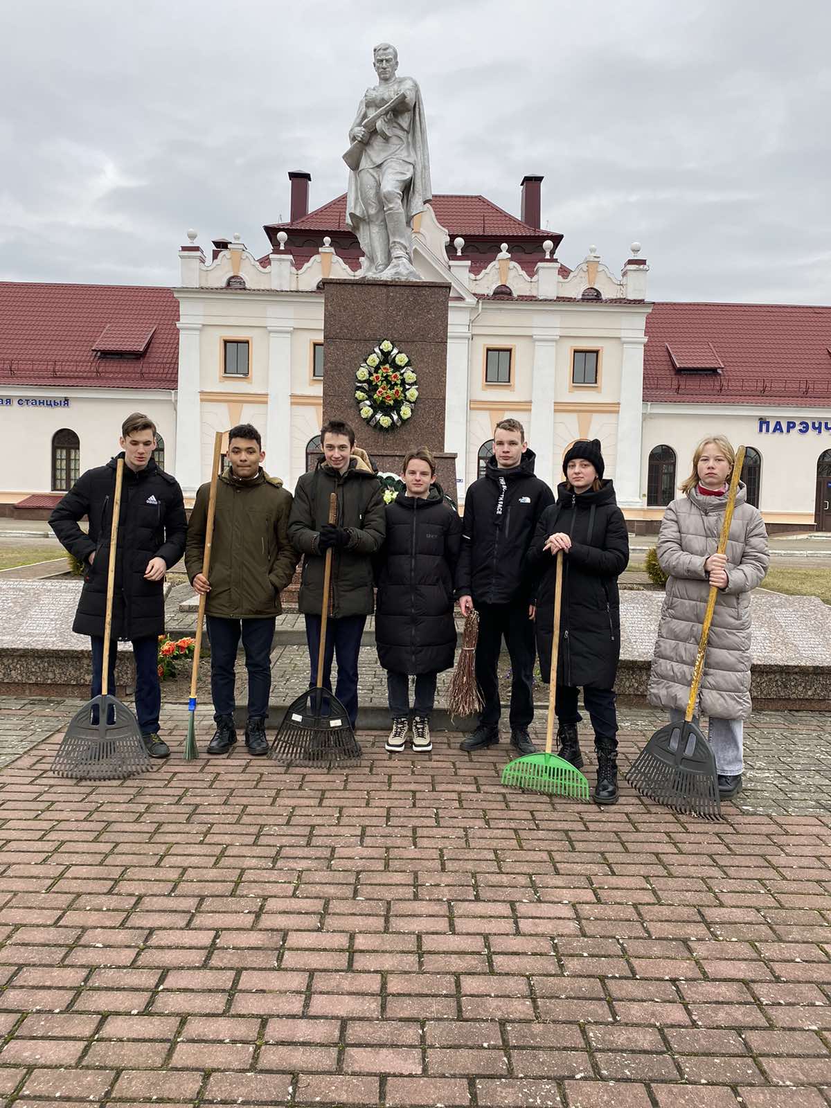 IMG-86cedf2e1bde92aef79521d7d556fab2-V