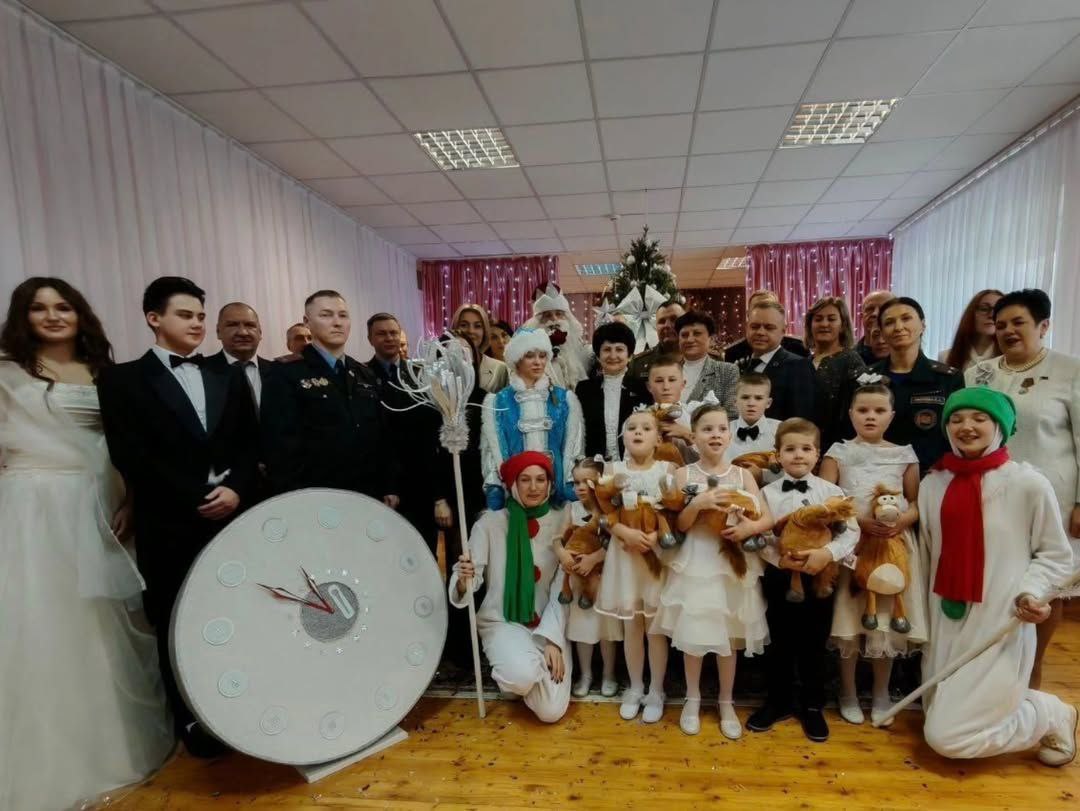 photo 5334795616309153105 y