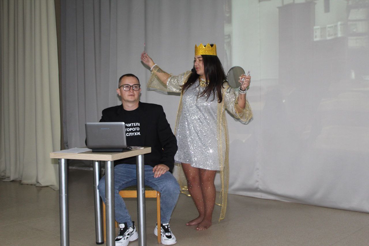 photo 5337032040136179271 y