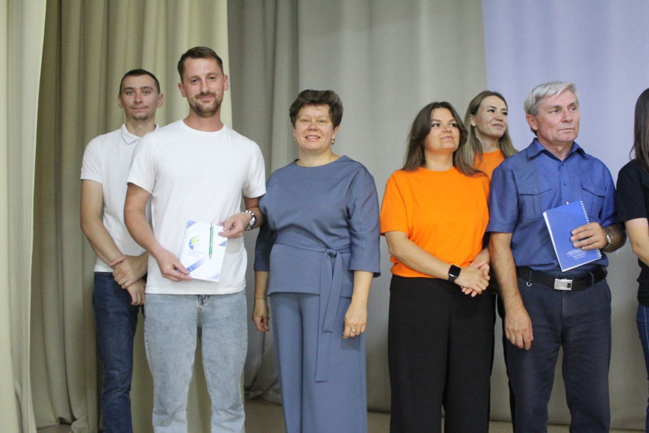 photo 5337032040136179637 y