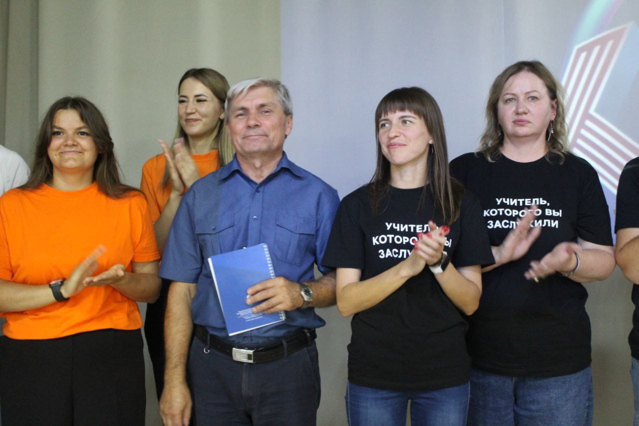 photo 5337032040136179638 y