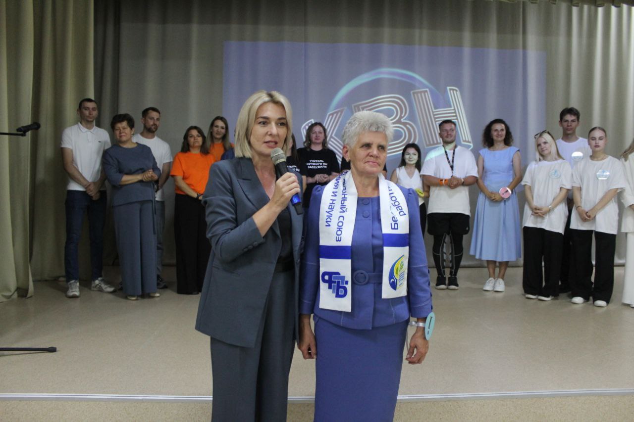 photo 5337032040136179640 y