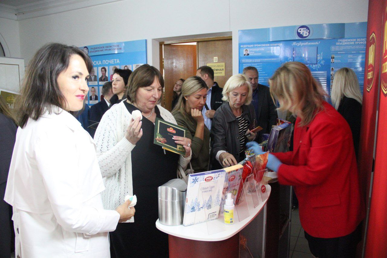 photo 5287373361971855773 y