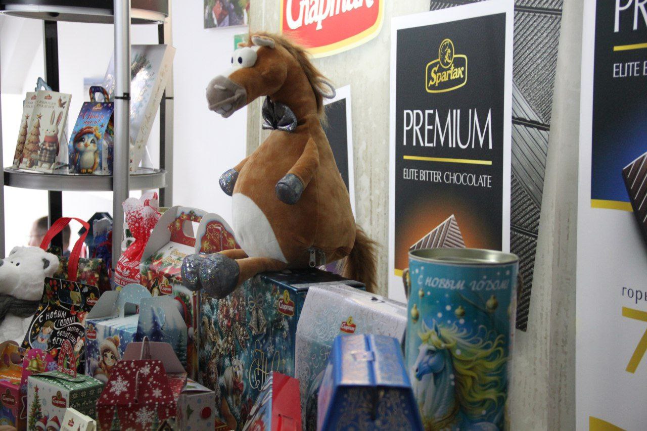 photo 5287373361971855774 y