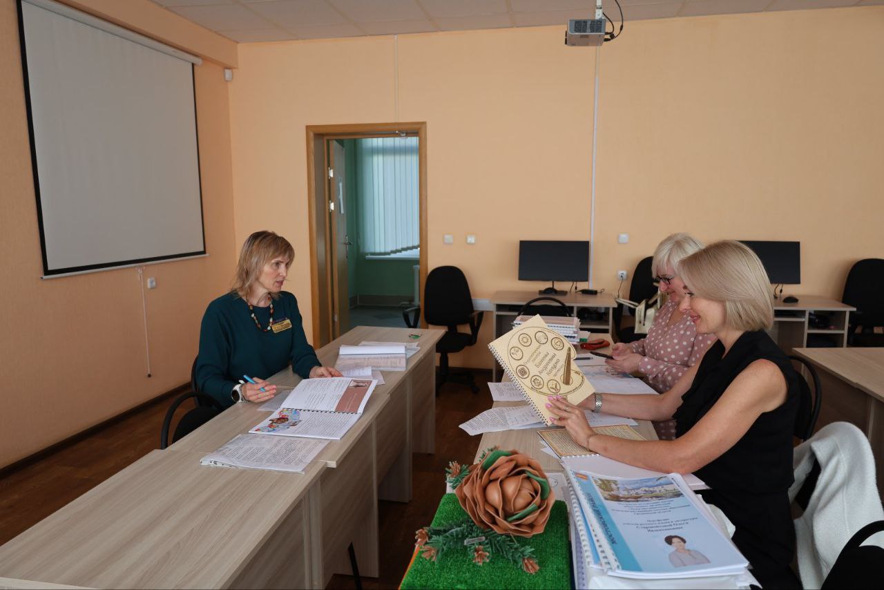 photo 5294437707000445096 y