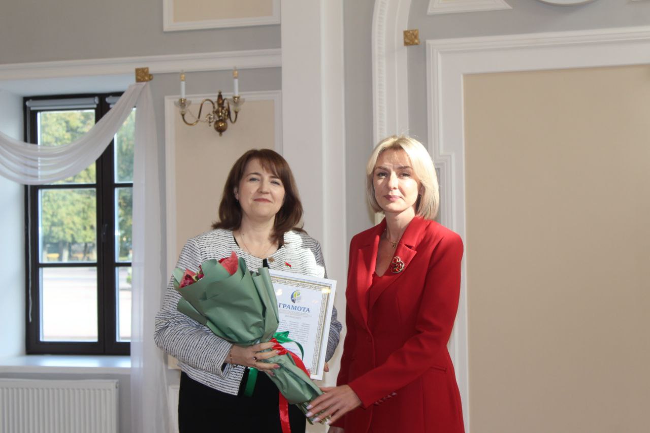 photo 5402368001765931385 y