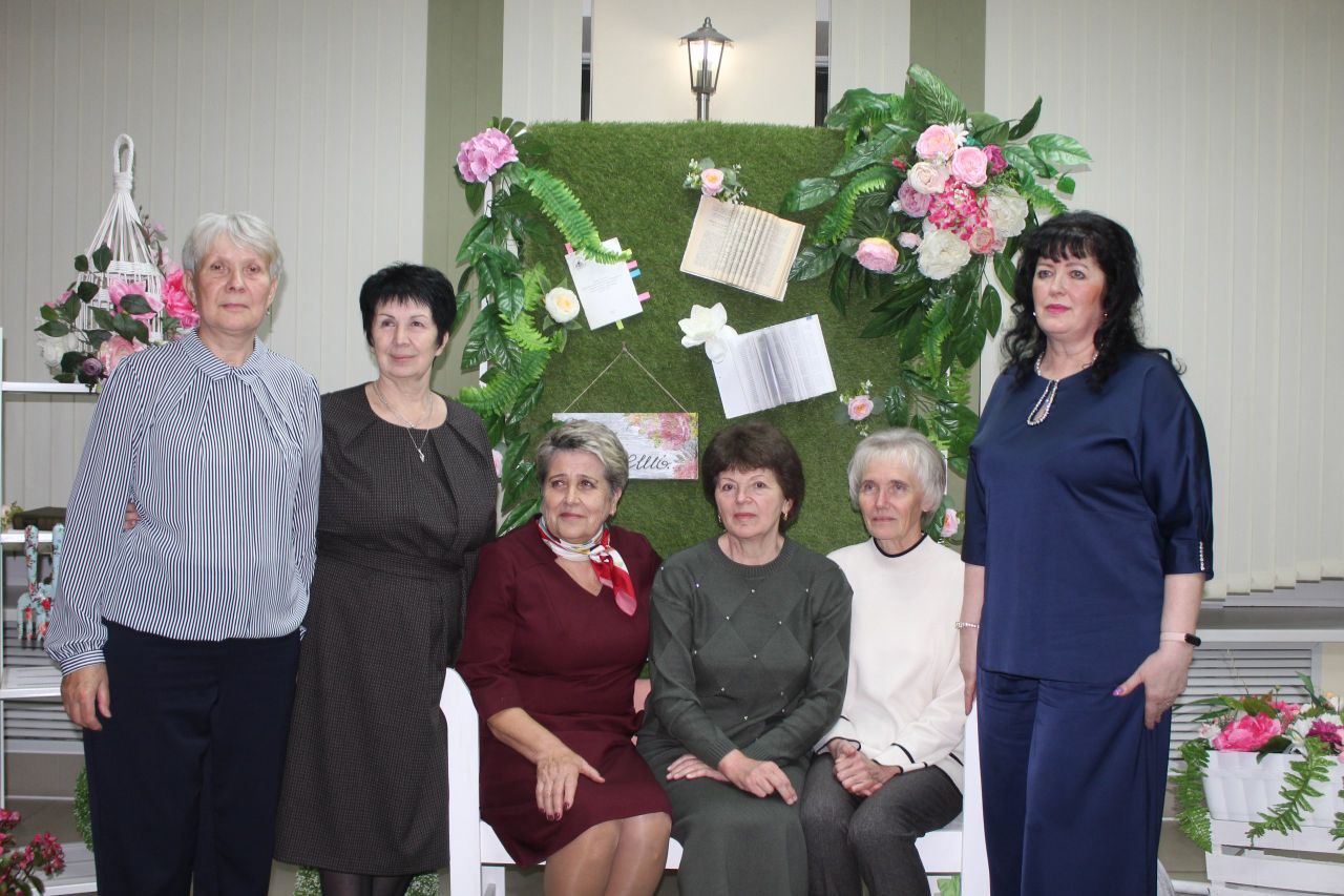 photo 5402602077483564176 y