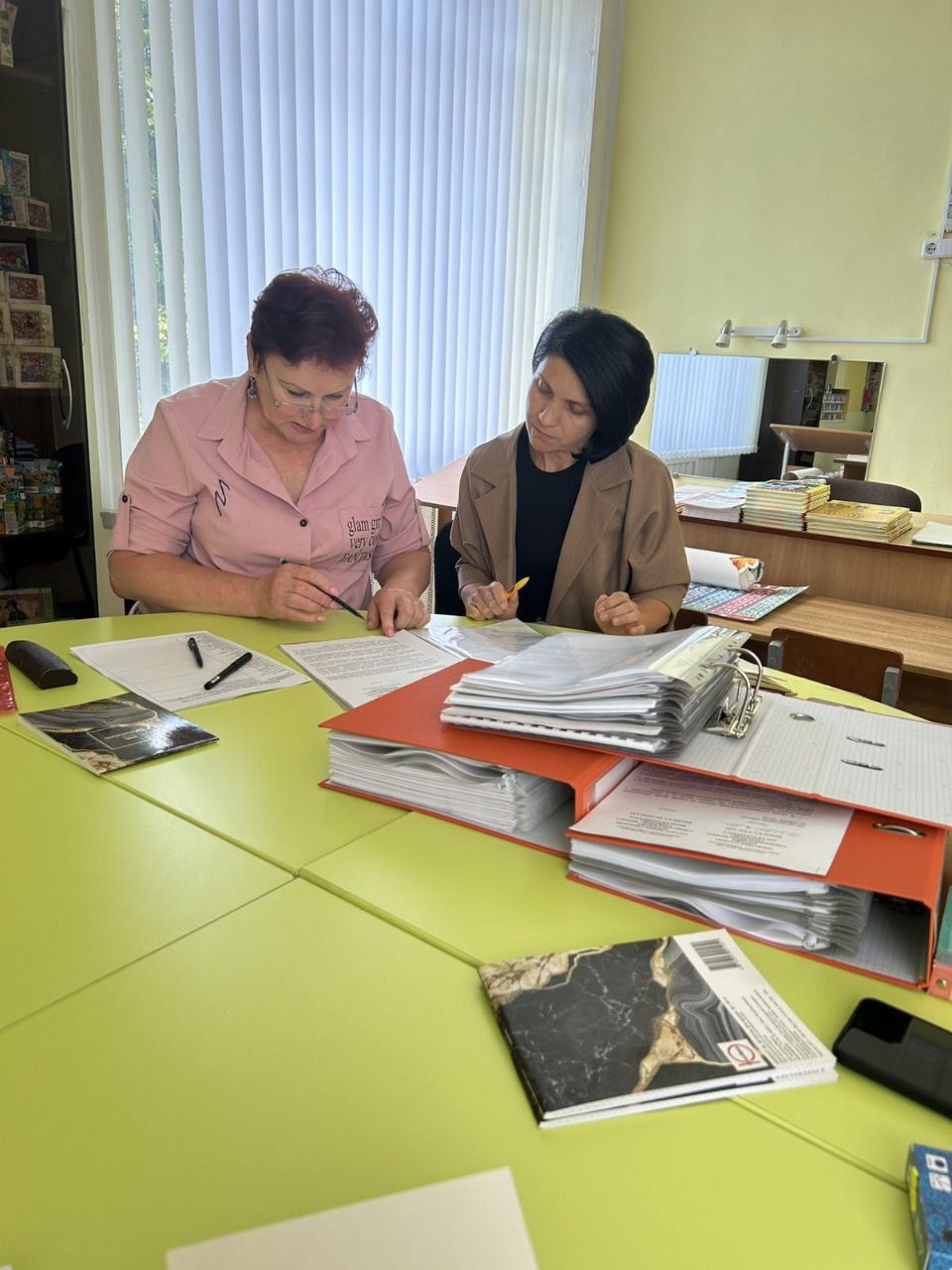 photo 5296485169450057243 y