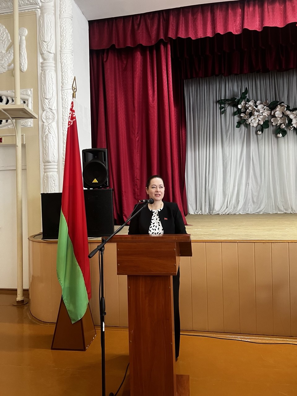 photo 5325654465614386655 y