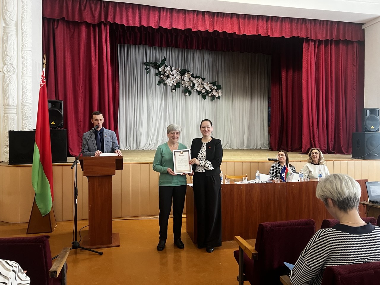 photo 5325654465614386681 y