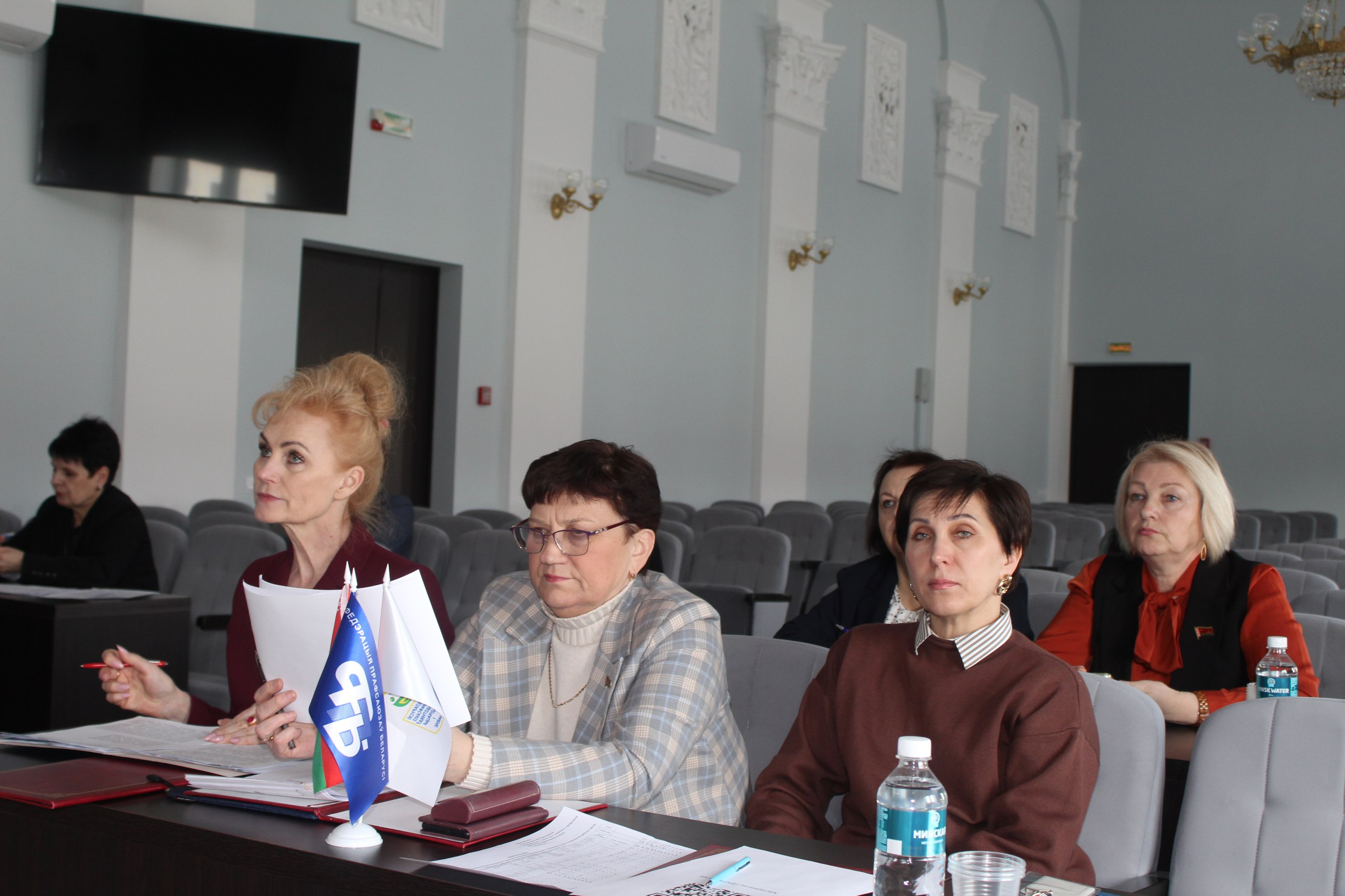 photo 5233690265095182245 w