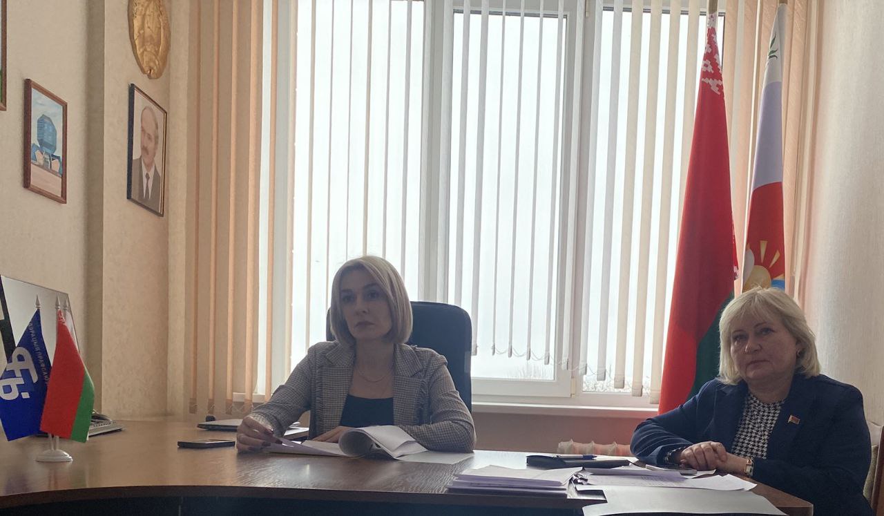 photo 5467370948815162539 y